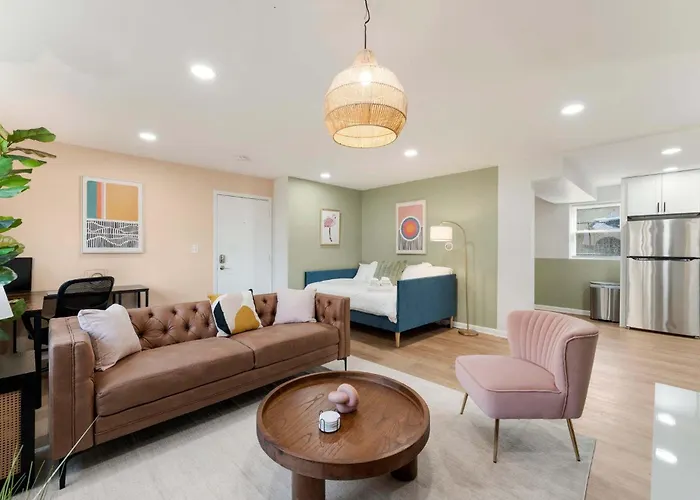Relaxing 1 Bedroom With Free Parking Workdesk