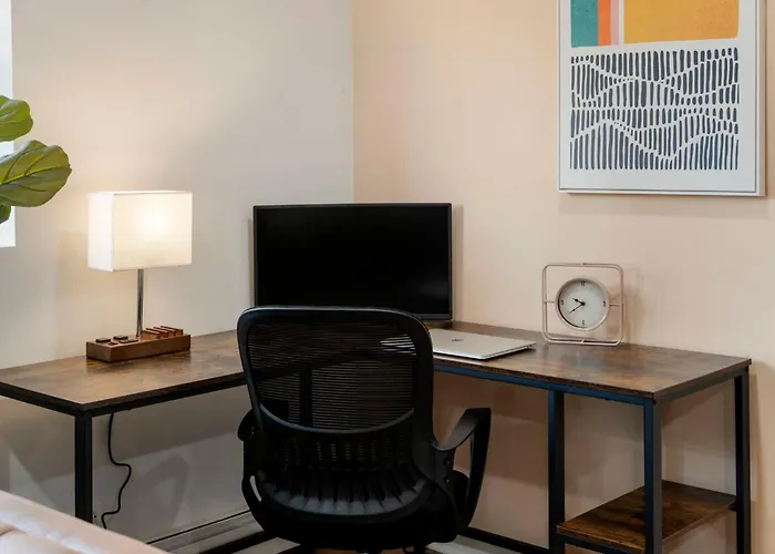 Relaxing 1 Bedroom With Free Parking Workdesk * Lombard