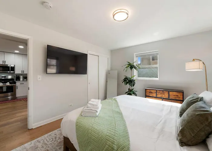 Relaxing 1 Bedroom With Free Parking Workdesk Apartment