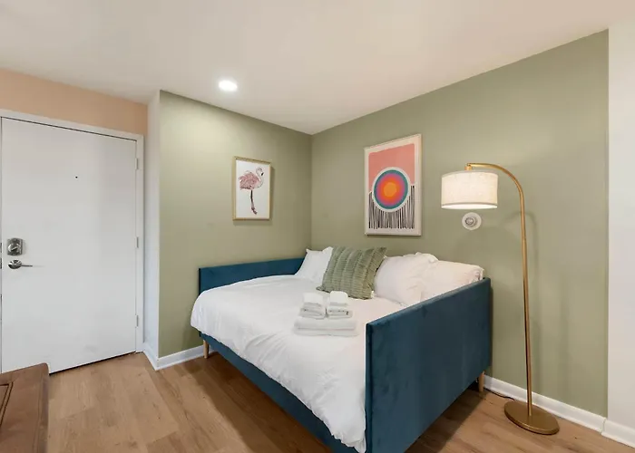 Relaxing 1 Bedroom With Free Parking Workdesk