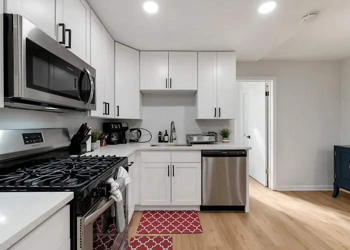 Relaxing 1 Bedroom With Free Parking Workdesk * Lombard