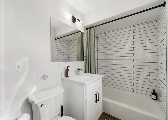 Apartment Relaxing 1 Bedroom With Free Parking Workdesk